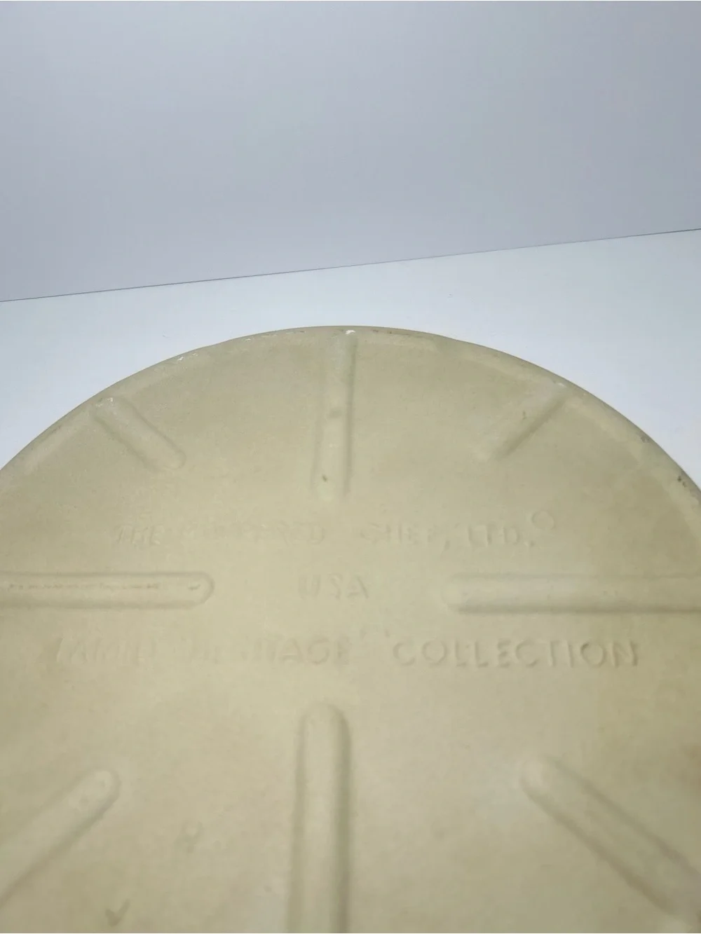 Pampered Chef Family Heritage Stoneware 11” Round Deep Dish Baker Pizza Pies Pan